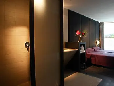 Hotel Ciutat Ιγουαδάλα