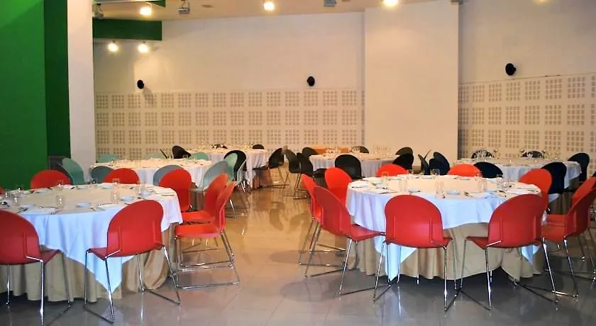 Hotel Ciutat 이괄라다