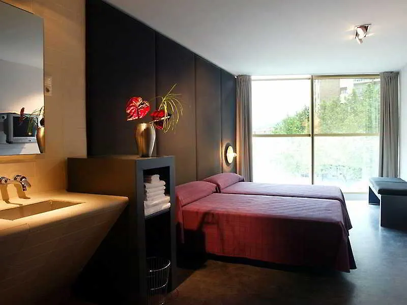 Hotel Ciutat 이괄라다