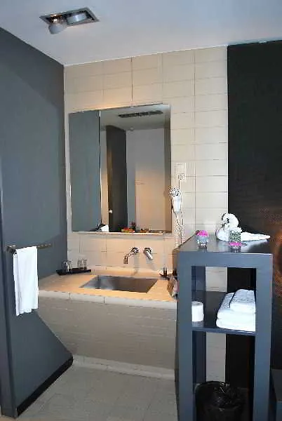 Hotel Ciutat 이괄라다